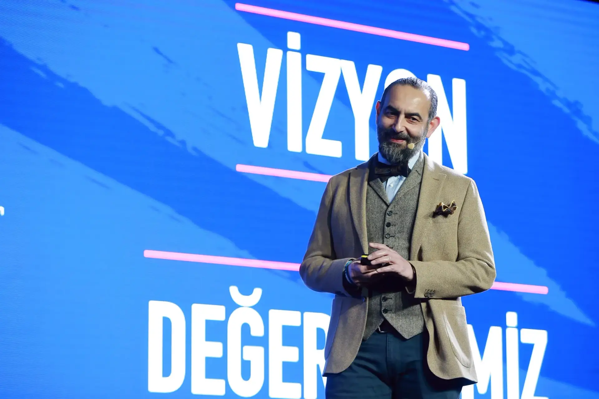 Keller Williams Türkiye sahnesinde vizyon ve değerler sunumu