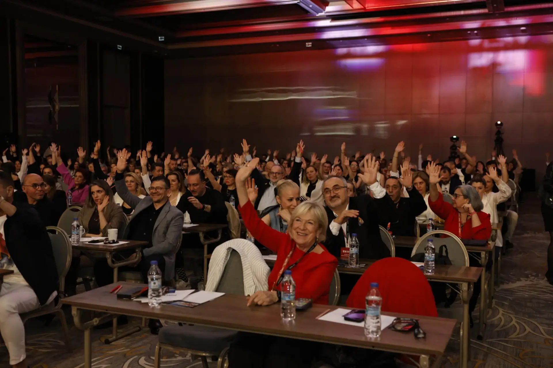 Keller Williams Türkiye Büyük Aile Buluşması'nda salonu dolduran danışmanlar